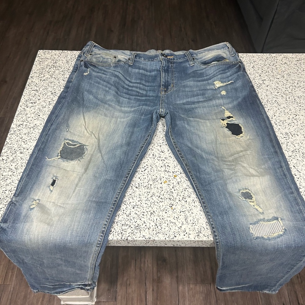 Men's Distressed Blue Jeans